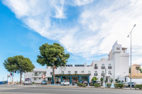 Hotel Nerja Club by Dorobe Hotels